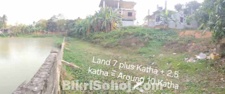 ১০ কাঠা জমি বিক্রি হবে।